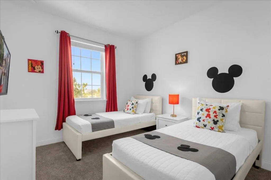 4 Bedrooms - 3 Bathrooms - Festival 232 Cd Davenport