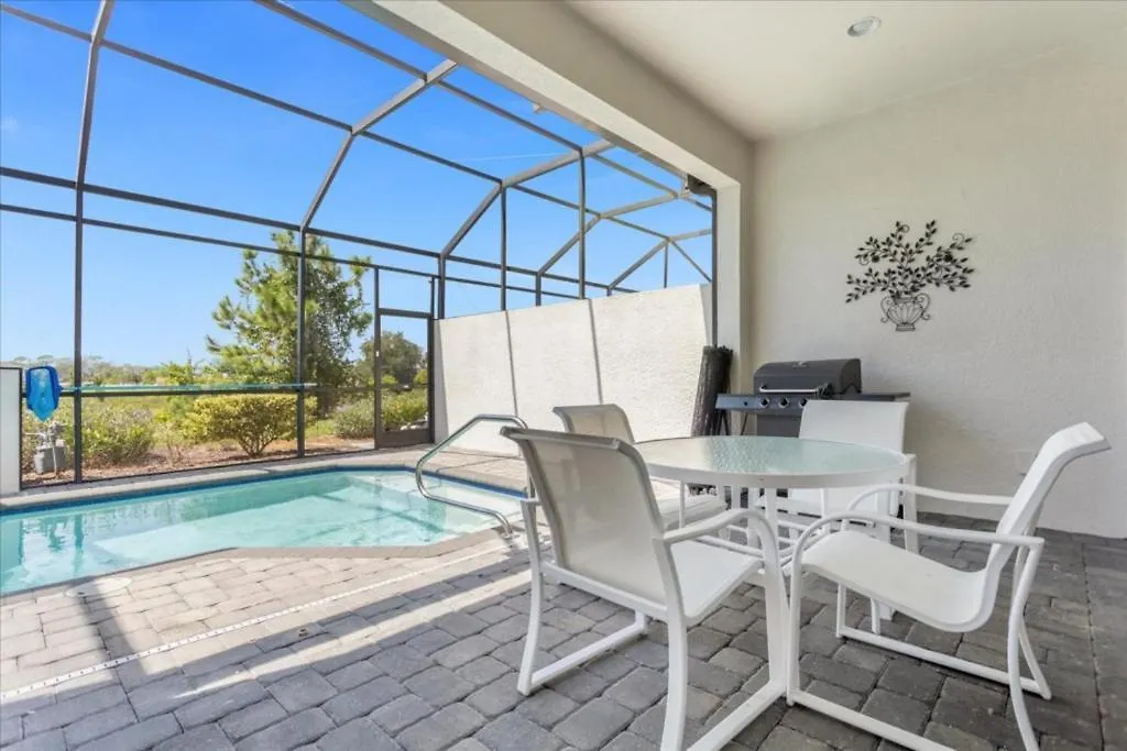 4 Bedrooms - 3 Bathrooms - Festival 232 Cd Davenport